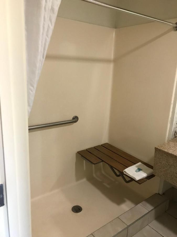The Best Inn & Suites Markham Exteriör bild